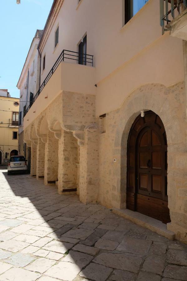 I Vicoli Exclusive Apartments Fondi Exterior foto